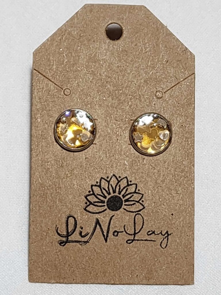 glow studs